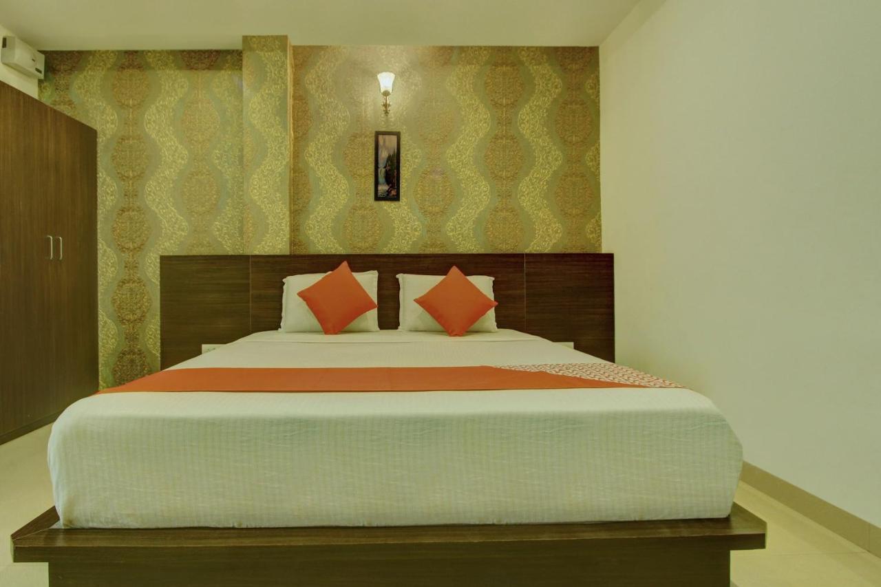 Capital O Hotel Samanvi International Belur  Eksteriør bilde